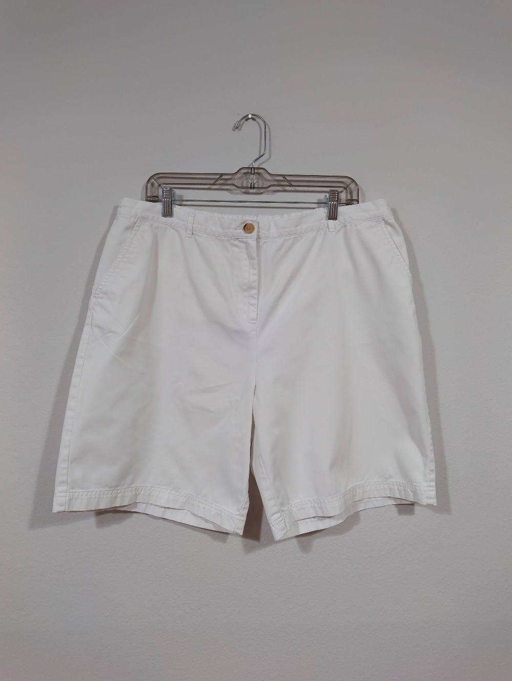 Lands' End Women's White Casual Shorts 16P